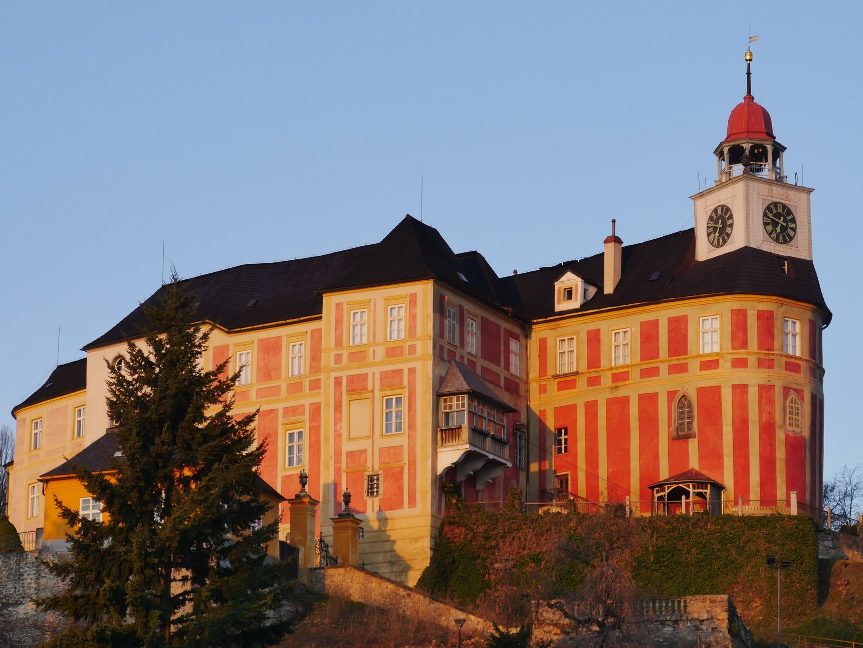 Schloss Johannisberg in Jauernig